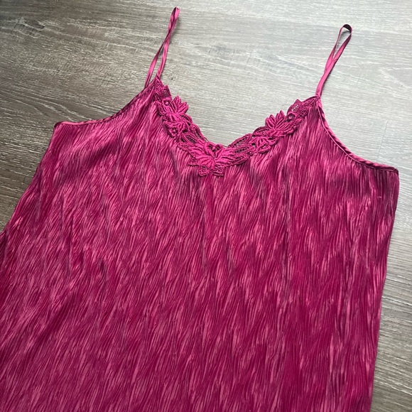 Vintage Dentelle Magenta Pink Crinkled Floral Nightgown / Lingerie Size Large - Picture 2 of 5